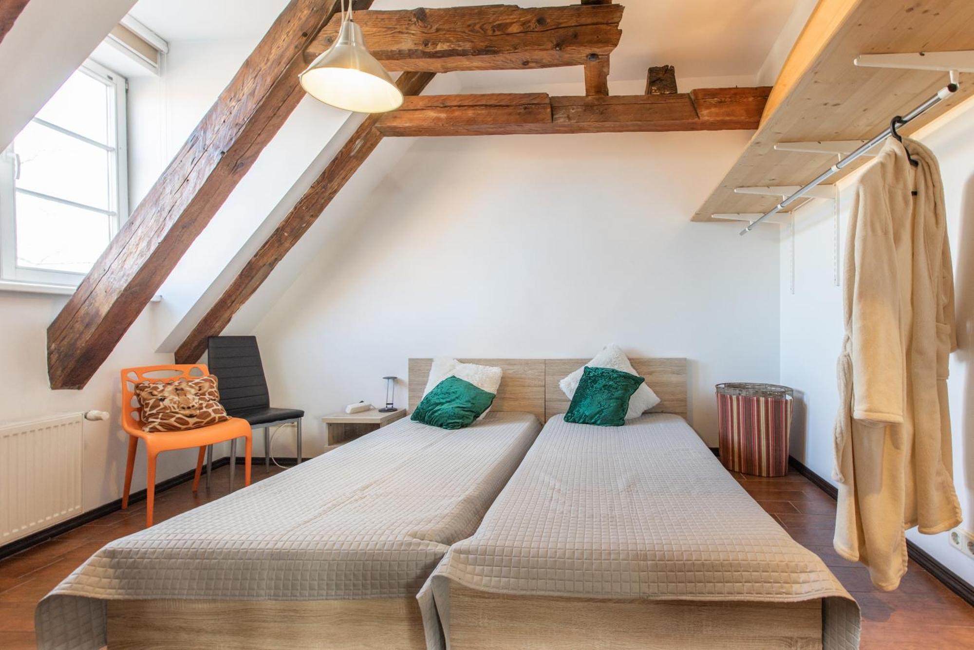 Mansard In Old Town Apartment Riga Bagian luar foto